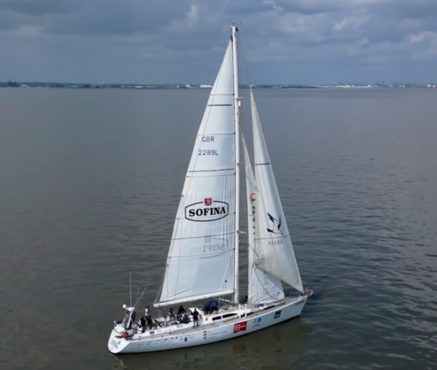 Cat Zero sailing out of Grimsby