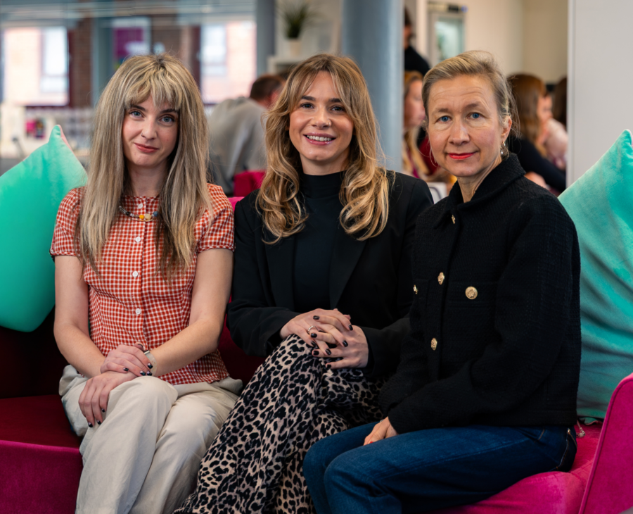 L R Laura Branton Hayley Leeming Sarah Over