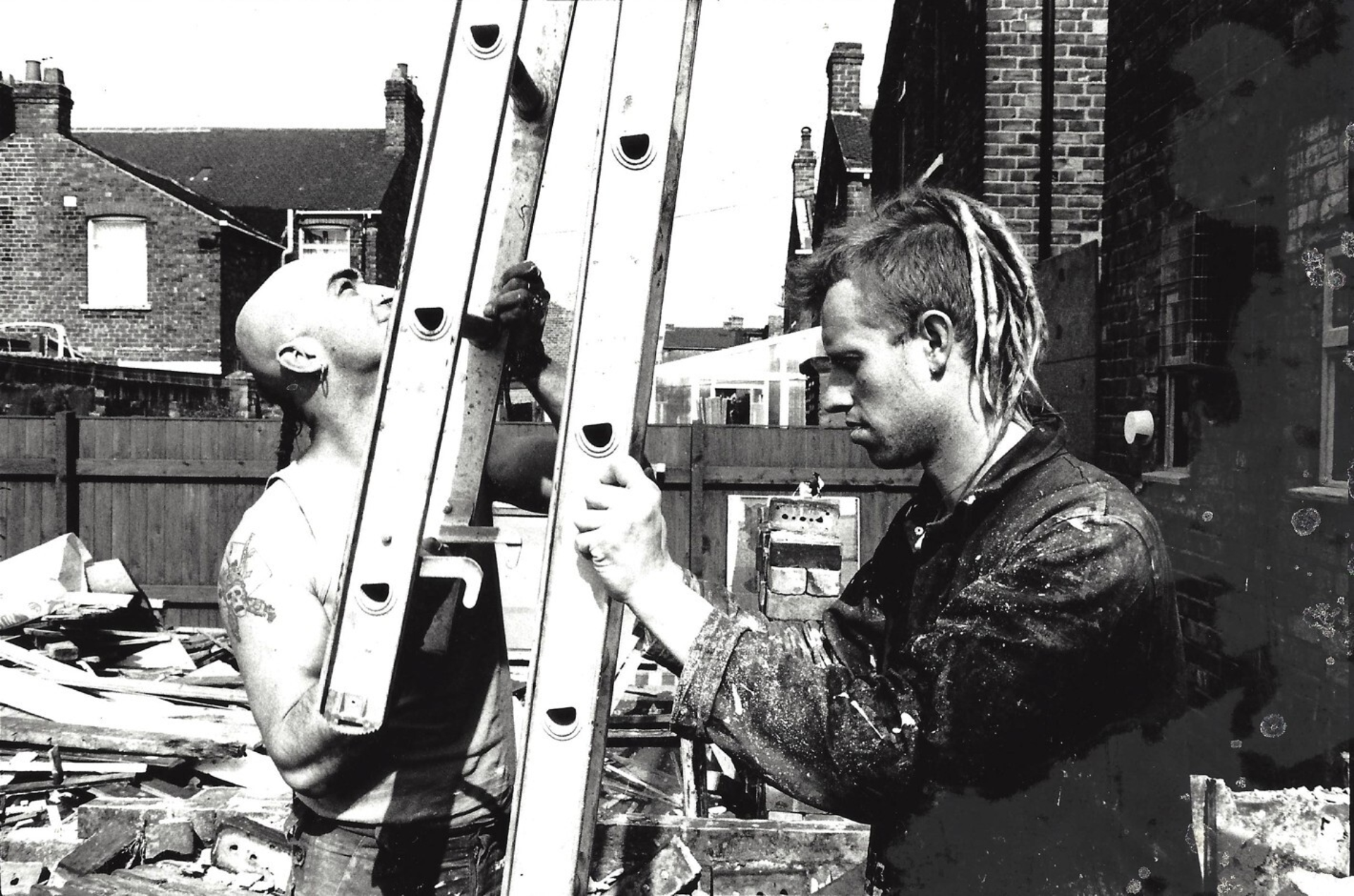 Early days option 2 credit Giroscope